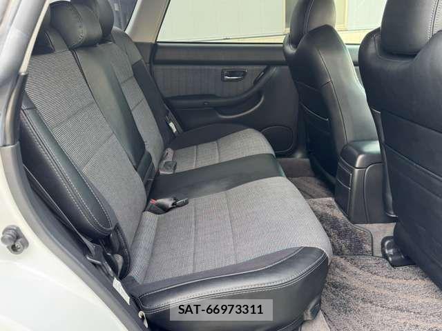 Subaru LEGACY TOURING WAGON 2000-02 2081545-8
