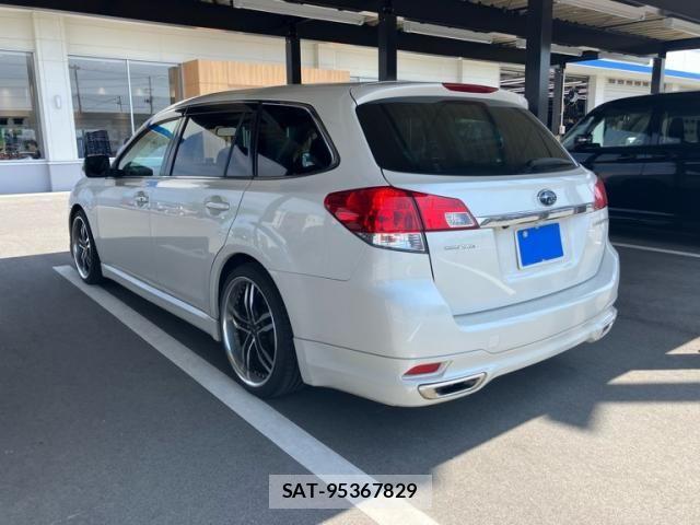 Subaru LEGACY TOURING WAGON 2010-05 6907508-9
