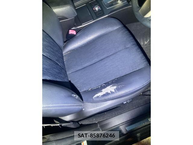 Subaru LEGACY TOURING WAGON 2011-07 7327958-23