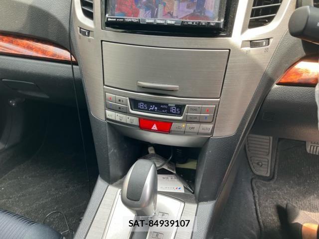 Subaru LEGACY TOURING WAGON 2010-11 7358424-19