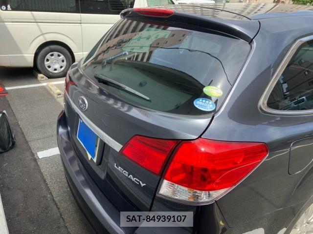 Subaru LEGACY TOURING WAGON 2010-11 7358424-3