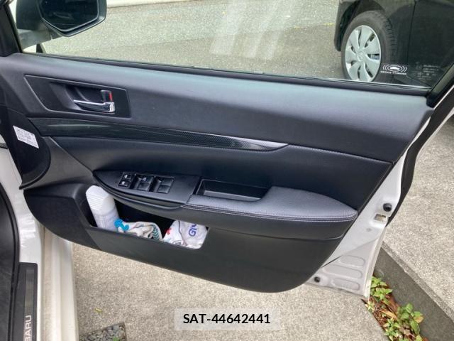 Subaru LEGACY TOURING WAGON 2011-12 7617563-12