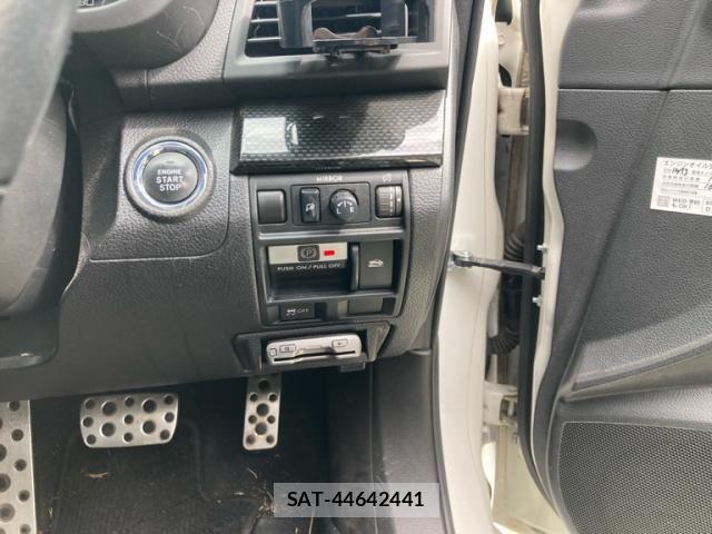 Subaru LEGACY TOURING WAGON 2011-12 7617563-16