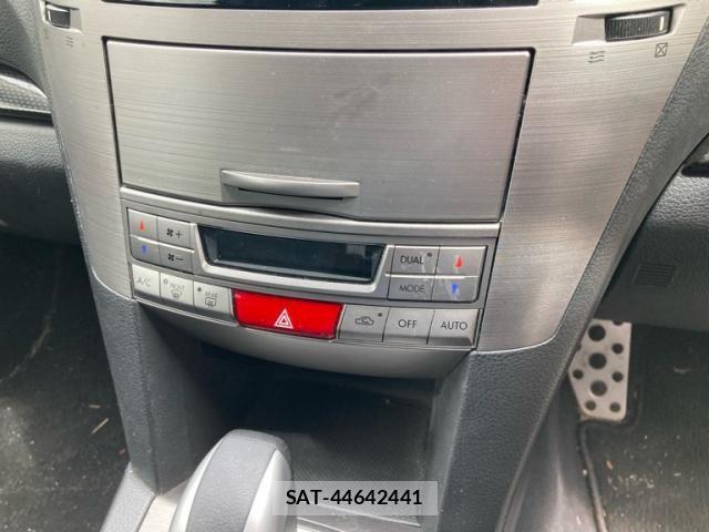 Subaru LEGACY TOURING WAGON 2011-12 7617563-20