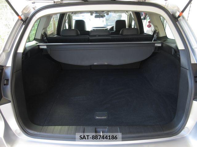 Subaru LEGACY TOURING WAGON 2011-09 8074291-9