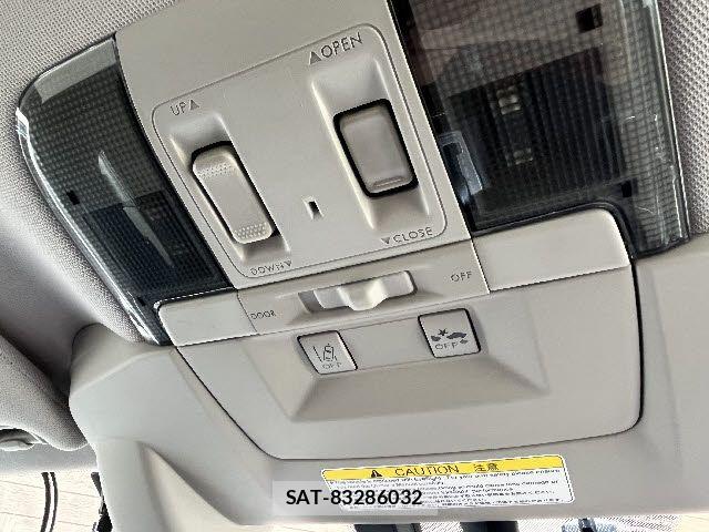 Subaru LEGACY TOURING WAGON 2014-03 8100061-11