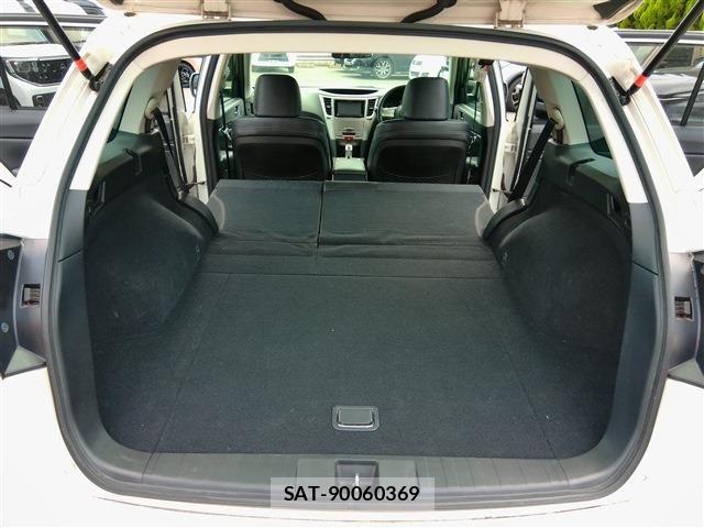 Subaru LEGACY TOURING WAGON 2010-08 8100066-18
