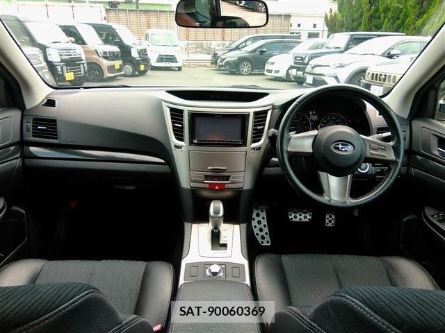 Subaru LEGACY TOURING WAGON 2010-08 8100066-2