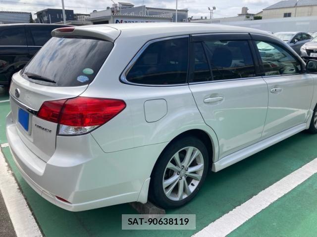 Subaru LEGACY TOURING WAGON 2012-07 8100067-4