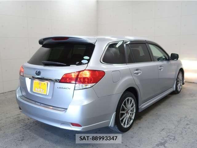 Subaru LEGACY TOURING WAGON 2013-06 8315122-17