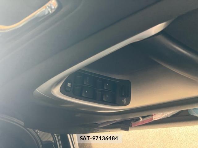 Subaru LEGACY TOURING WAGON 2006-12 8315128-9