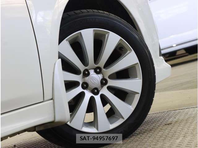 Subaru LEGACY TOURING WAGON 2011-04 8336505-12