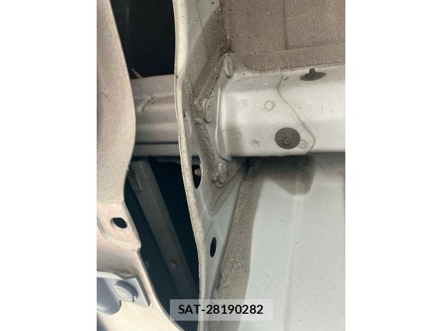 Subaru LEGACY TOURING WAGON 2013-08 8366659-28