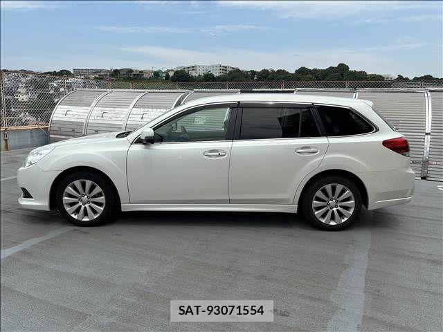 Subaru LEGACY TOURING WAGON 2011-07 8366658-26