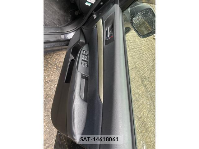 Subaru LEGACY TOURING WAGON 2012-05 8659857-15