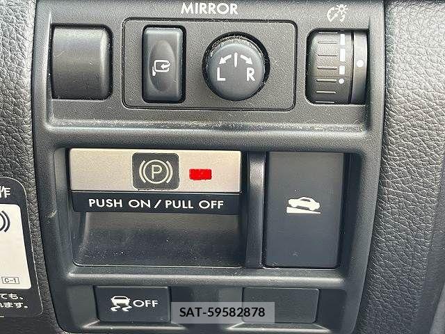 Subaru LEGACY TOURING WAGON 2011-10 8666370-22