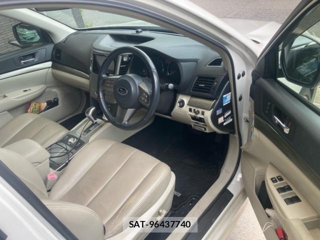 Subaru LEGACY TOURING WAGON 2011-09 8743317-9