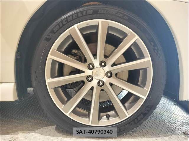 Subaru LEGACY TOURING WAGON 2013-05 8780813-28