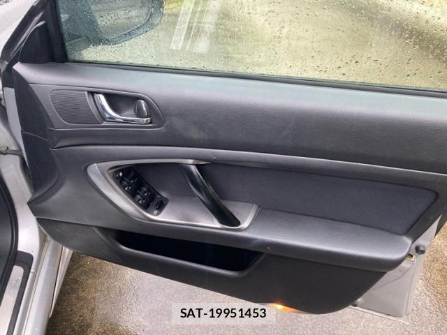 Subaru LEGACY TOURING WAGON 2004-03 8829879-7