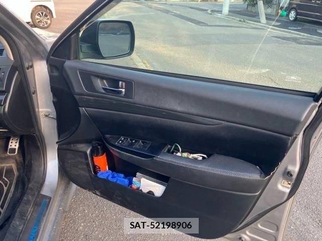 Subaru LEGACY TOURING WAGON 2011-04 8829878-13