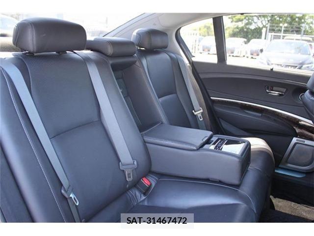 Honda LEGEND 2015-04 6683837-14