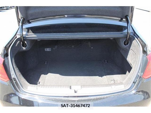 Honda LEGEND 2015-04 6683837-17