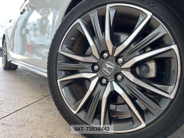 Honda LEGEND 2018-03 7724950-12