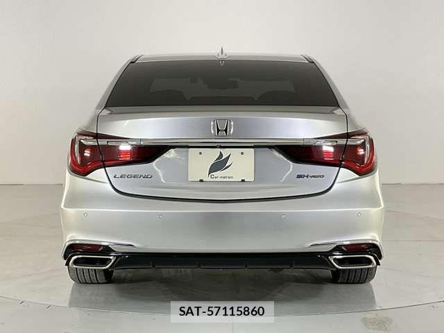Honda LEGEND 2018-03 8245675-4