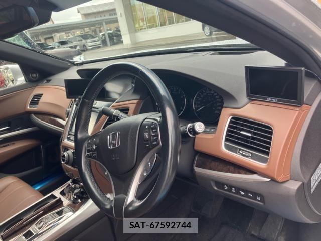 Honda LEGEND 2018-07 8525475-14