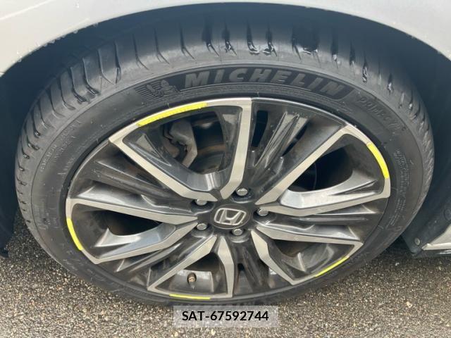 Honda LEGEND 2018-07 8525475-5