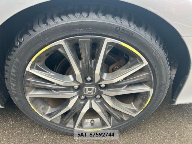 Honda LEGEND 2018-07 8525475-6