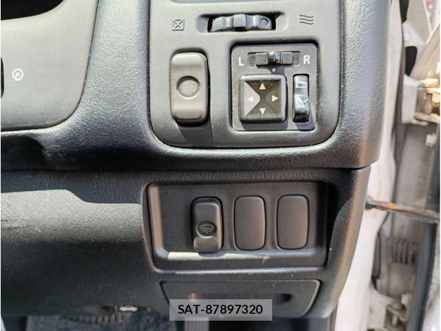 Mitsubishi LEGNUM 1998-10 7877278-9