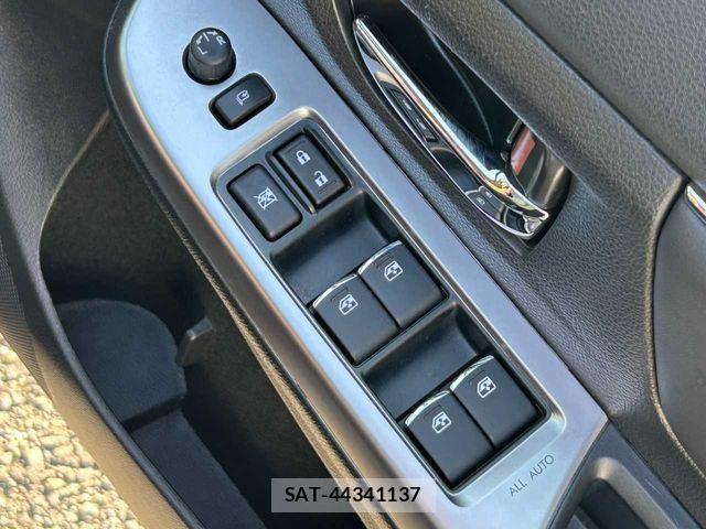 Subaru LEVORG 2017-04 6615996-17