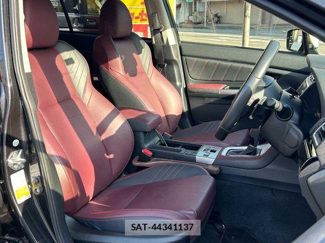 Subaru LEVORG 2017-04 6615996-18