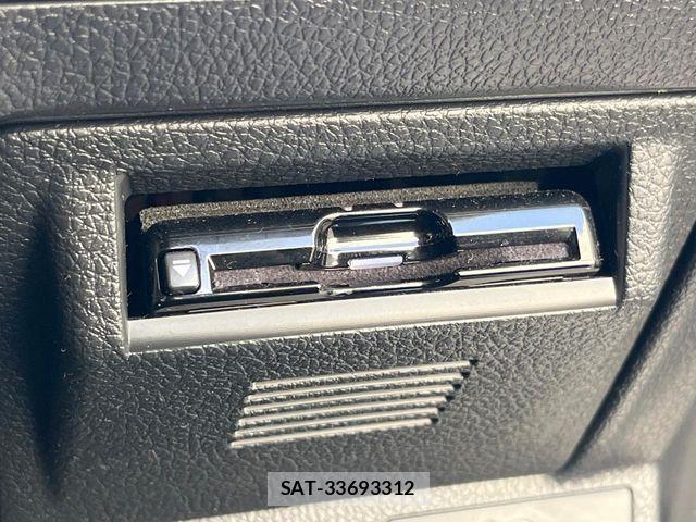 Subaru LEVORG 2017-09 6676627-8
