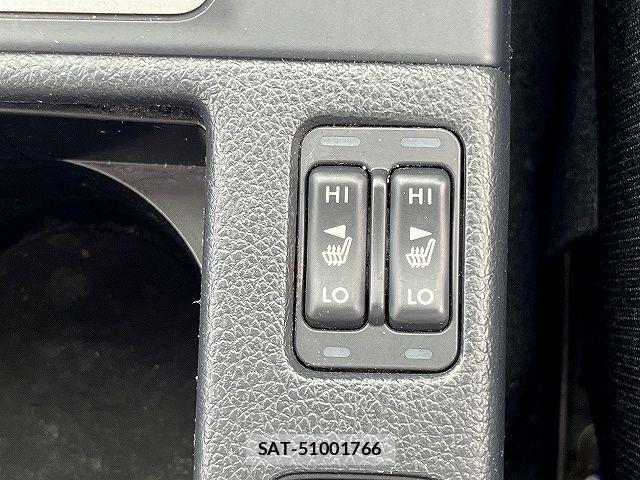 Subaru LEVORG 2017-09 6682714-17
