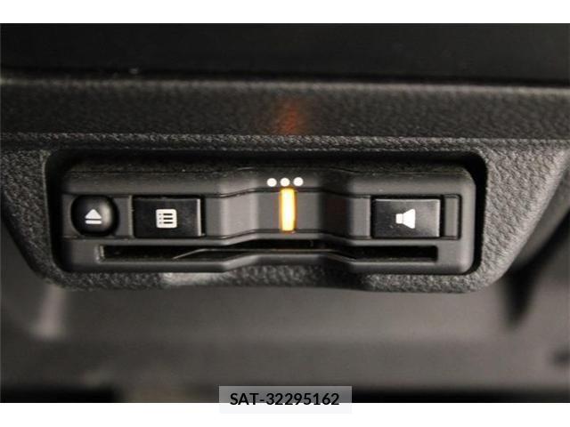 Subaru LEVORG 2021-02 6904294-3