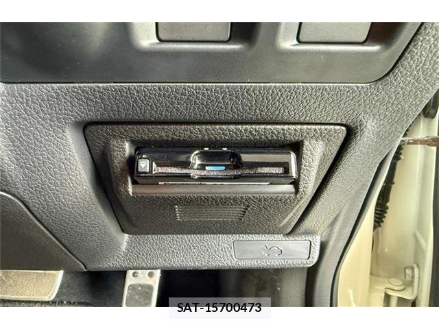 Subaru LEVORG 2017-09 6907554-19
