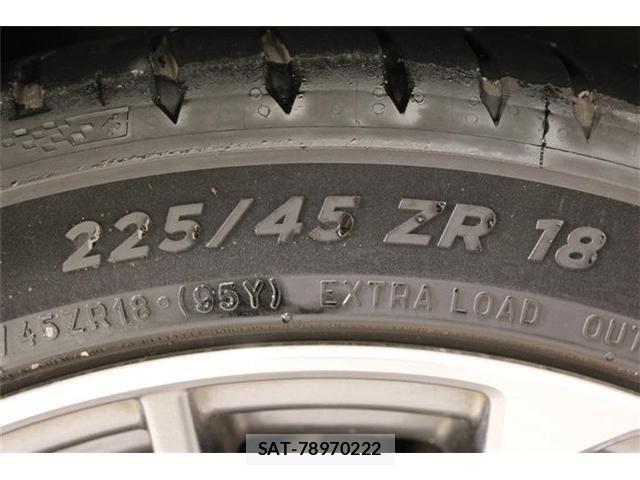 Subaru LEVORG 2017-08 6907564-26