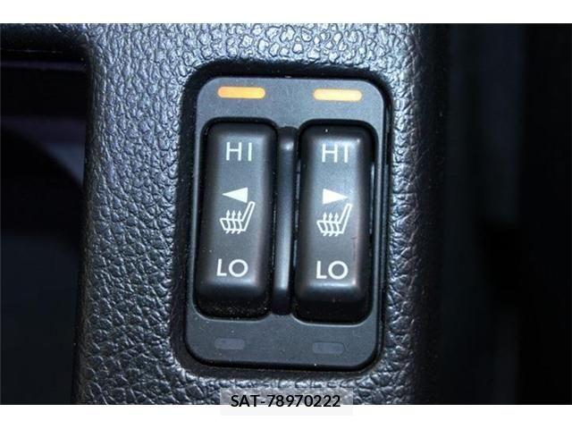 Subaru LEVORG 2017-08 6907564-3