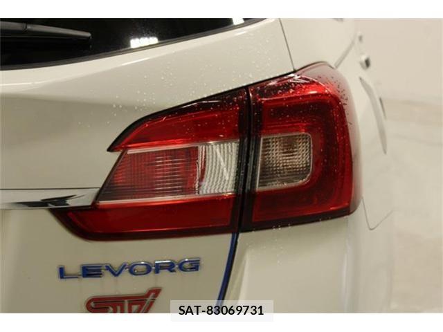 Subaru LEVORG 2017-09 7020746-17