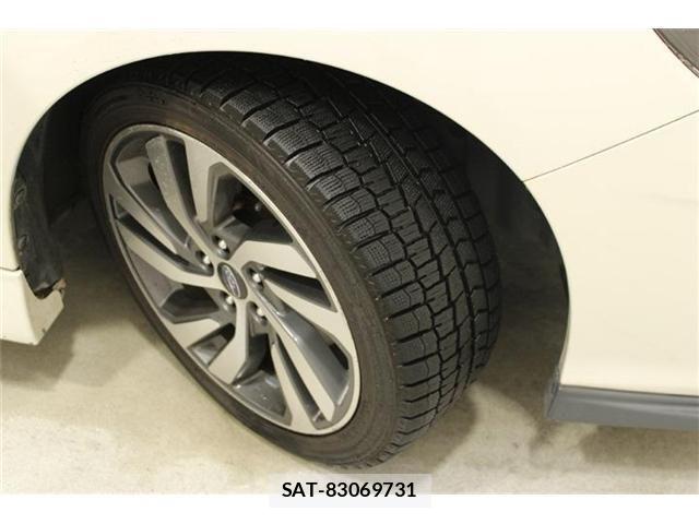 Subaru LEVORG 2017-09 7020746-26