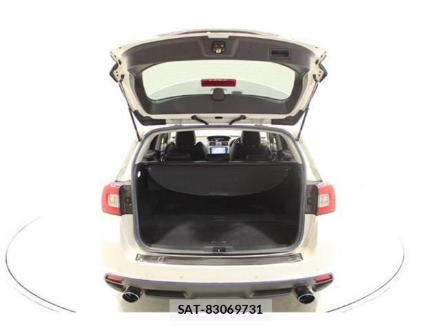Subaru LEVORG 2017-09 7020746-29