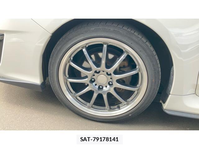 Subaru LEVORG 2017-08 7220787-7