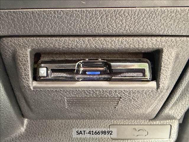 Subaru LEVORG 2017-09 7220788-15