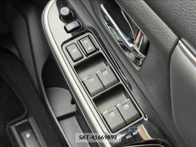 Subaru LEVORG 2017-09 7220788-28