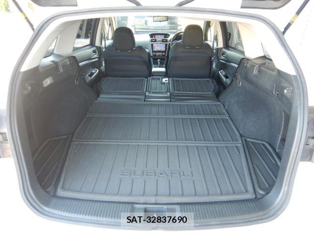Subaru LEVORG 2017-10 7220790-18