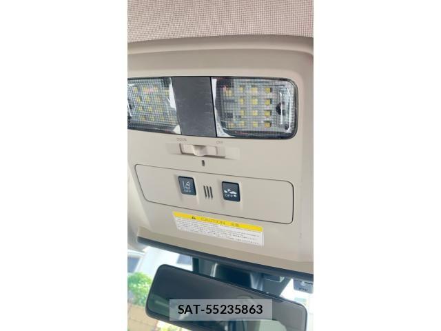 Subaru LEVORG 2017-08 7251301-25