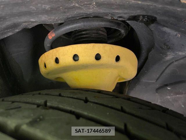 Subaru LEVORG 2014-06 7272209-18