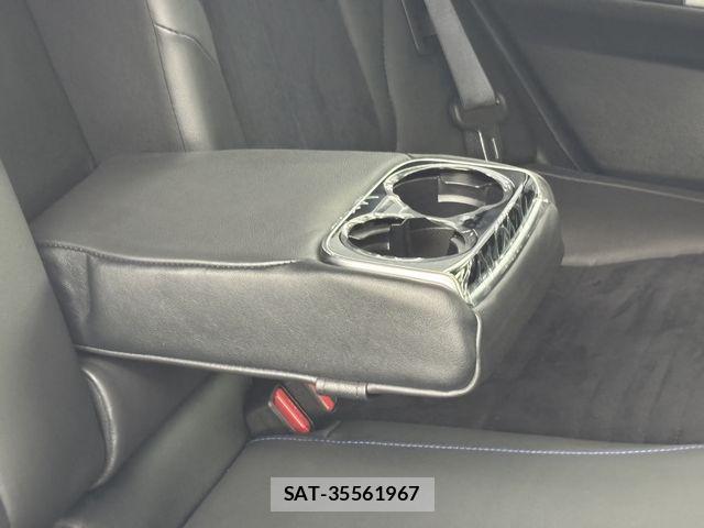 Subaru LEVORG 2019-04 7327969-8